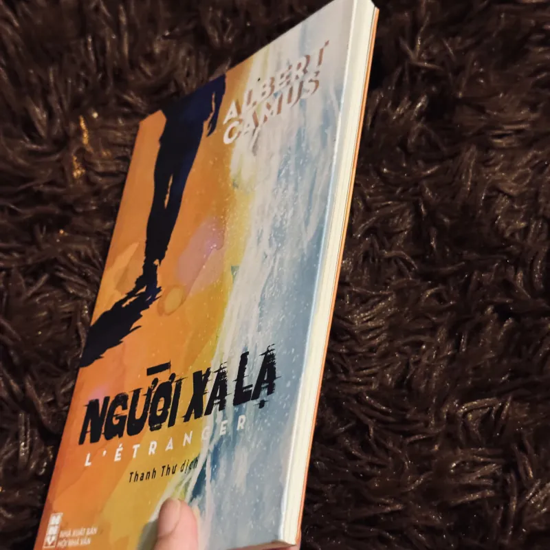 Người xa lạ 1031418