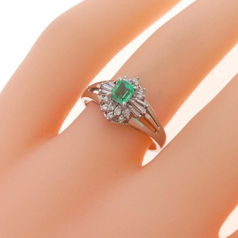 Nhẫn Emerald PT900 0.24CT - Hàng hiệu Chính hãng 853209