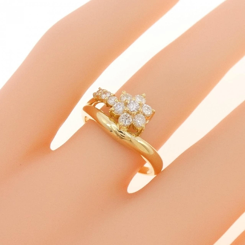 Nhẫn kim cương hoa K18YG 0.5CT 673409