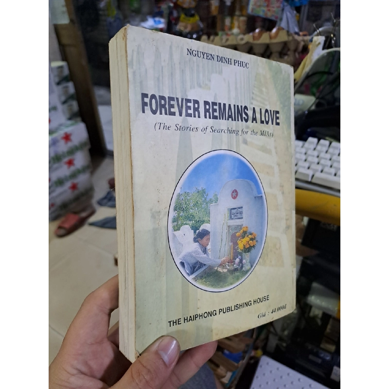 Còn mãi một tình thương Nguyễn Đình Phúc mới 80% ố vàng 2002 Văn học Việt Nam HCM1709 923665