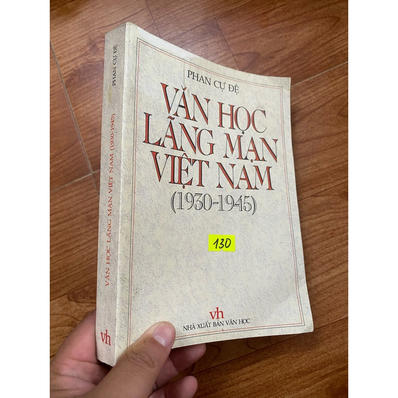 VĂN HỌC LÃNG MẠN VIỆT NAM 1930 - 1945  506930