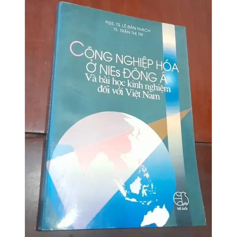 CÔNG NGHIỆP HÓA Ở NIEs ĐÔNG Á và bài học kinh nghiệm đối với Việt Nam 705158