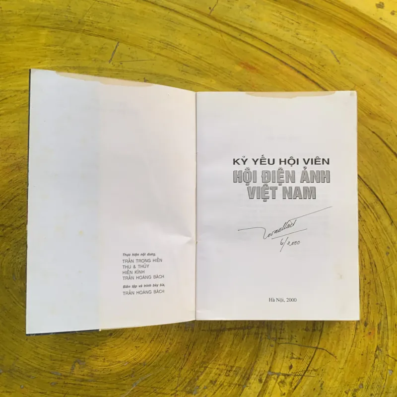 KỶ YẾU HỘI VIÊN HỘI ĐIỆN ẢNH VIỆT NAM 1002938