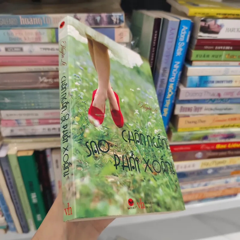 Chân ngắn sao phải xoắn 563949