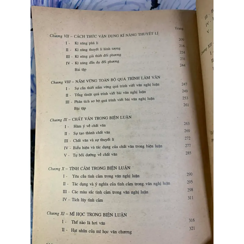 Kĩ Năng Làm Văn Nghị Luận Phổ Thông - Nguyễn Quốc Siêu 926398