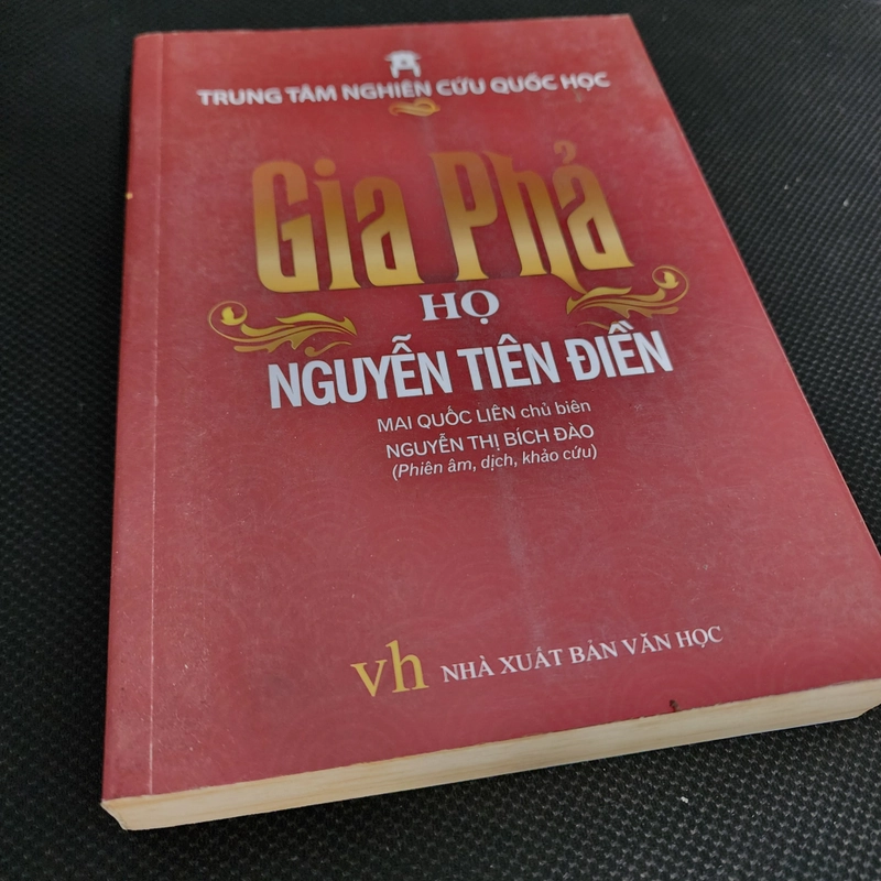 Gia phả họ Nguyễn Tiên Điền | Nguyễn Thị Bích Đào dịch 498877