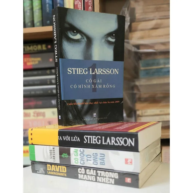 Series trinh thám Thụy Điển CÔ GÁI CÓ HÌNH XĂM RỒNG - tác giả: Stieg Larsson 704227