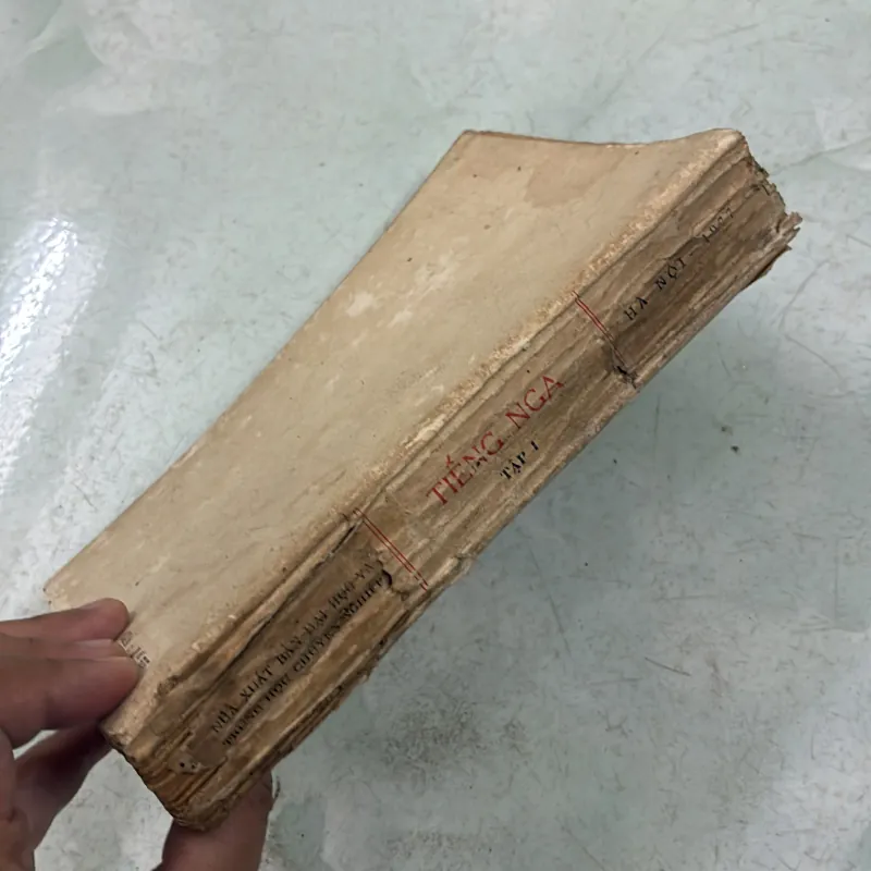 Tiếng Nga (Tập 1) 1005300