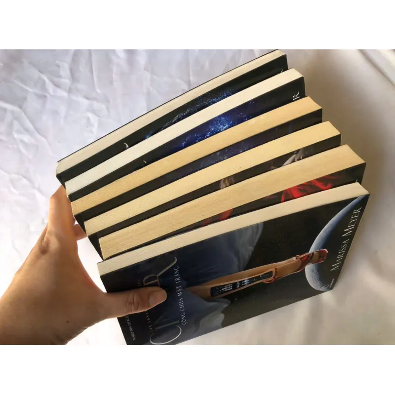 The Luna Chronicles Công Chúa Mặt Trăng - Marissa Meyer 970144