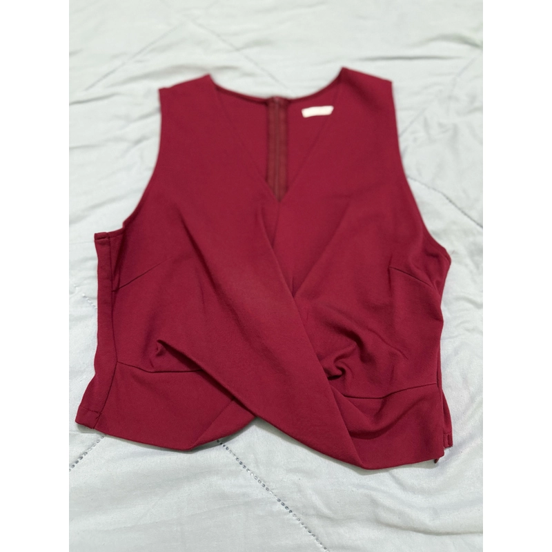 Áo kiểu xoắn eo đỏ size M-L nhỏ 463353