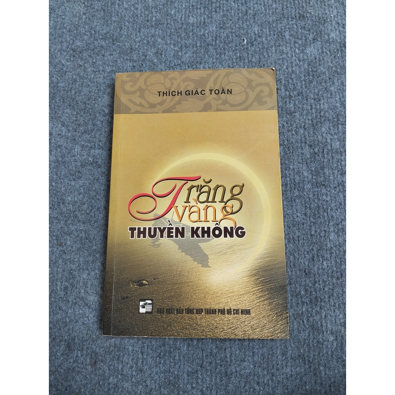 TRĂNG VÀNG THUYỀN KHÔNG 494723