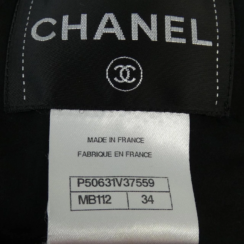 Áo khoác không cổ CHANEL P50631V37559 628895