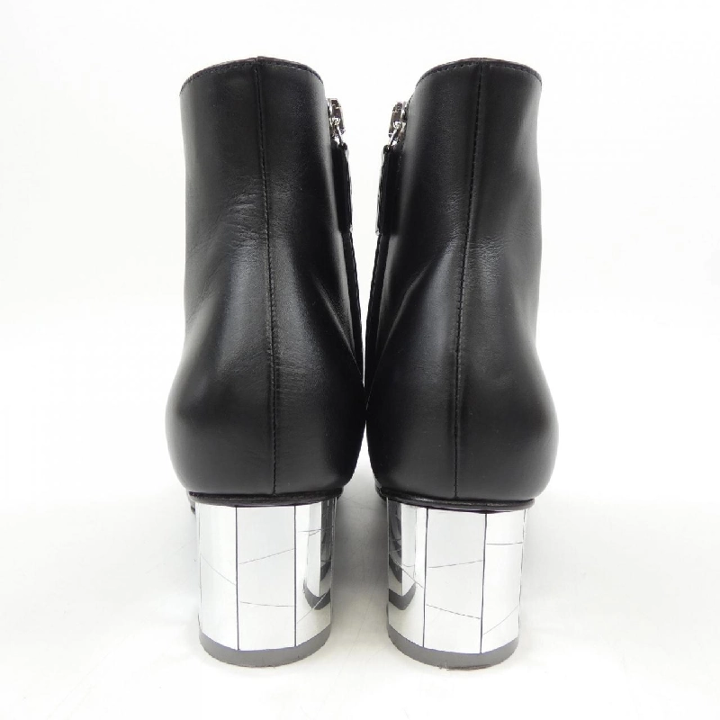 Giày boot SALVATORE FERRAGAMO - Hàng hiệu Authentic 830051