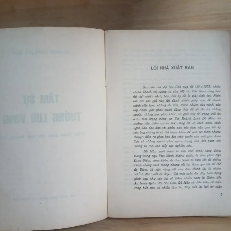 Hồi Ký Hoàng Linh Đỗ Mậu - Tâm Sự Tướng Lưu Vong 1005392
