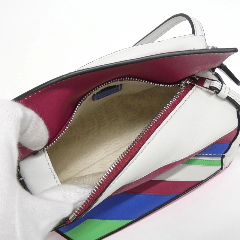 Túi Loewe Puzzle Edge Zigzag Mini A510P88X03 619564