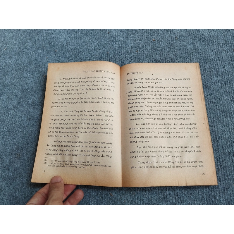 HƯƠNG SẮC TRONG VƯỜN VĂN QUYỂN NHÌ - NGUYỄN HIẾN LÊ 517609