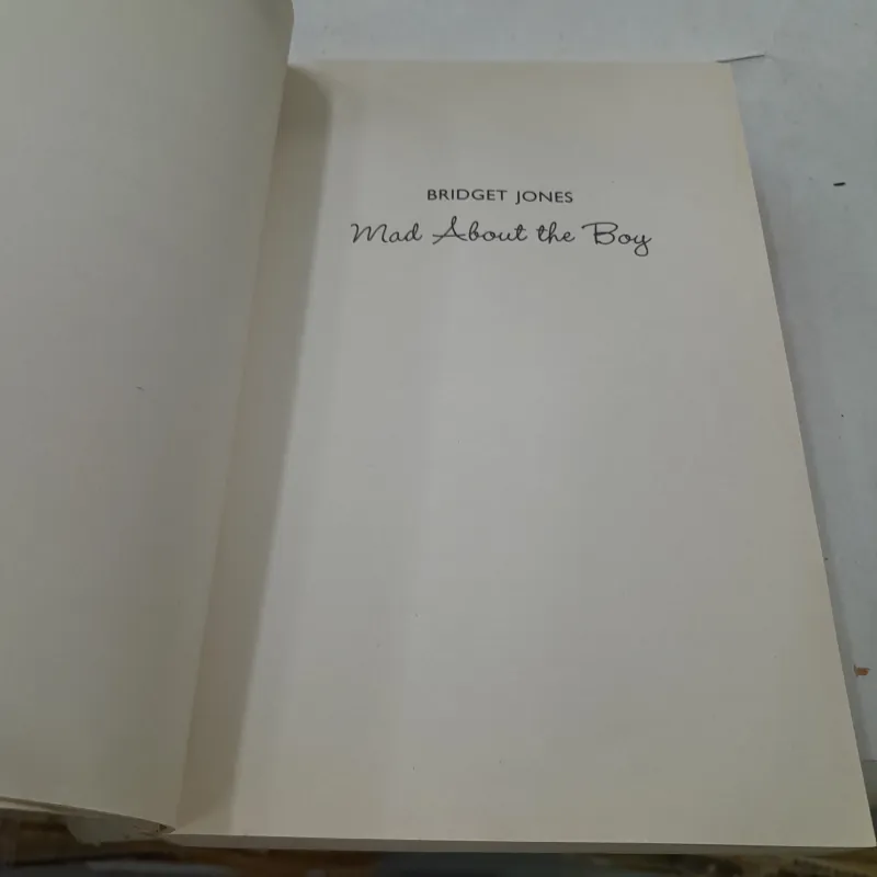 BRIDGET JONES: MAD ABOUT THE BOY - HELEN FIELDING 957748