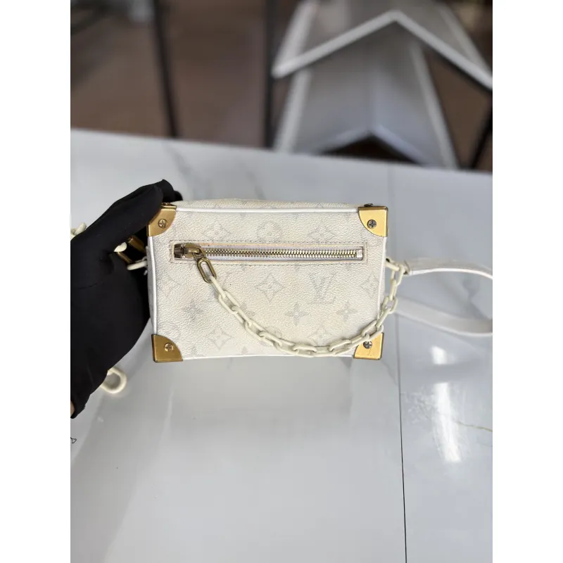 TÚI HỘP LV SOFT TRUNK MINI TRẮNG TINH KHÔI  976848