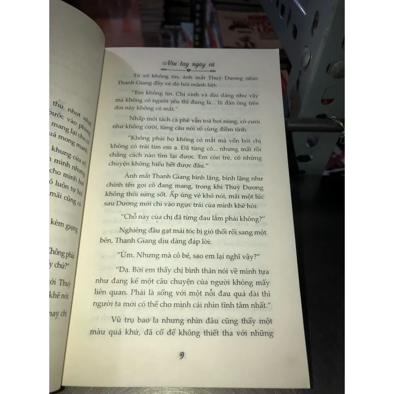 Níu tay ngày cũ - Lê Thu Huyền 996624