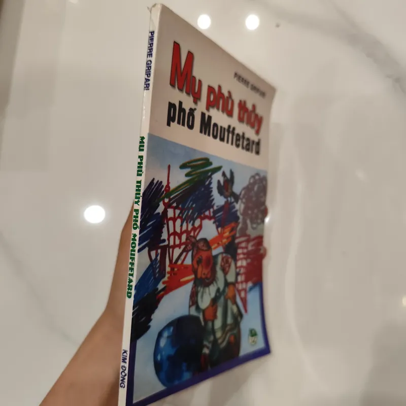 Mụ phù thủy phố Mouffetard 612793