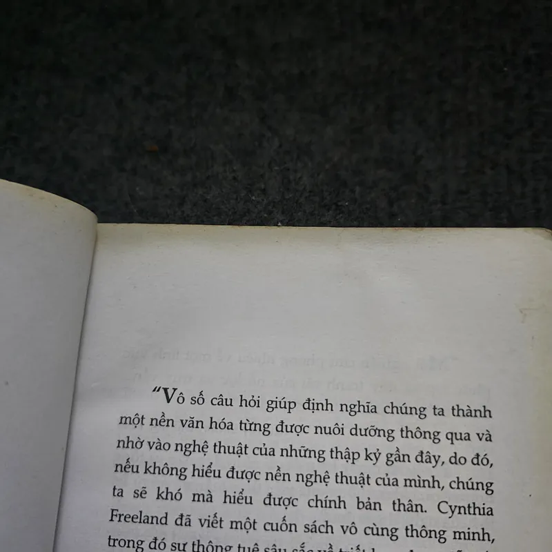 Thế mà là nghệ thuật ư? Cynthia Freeland 739581