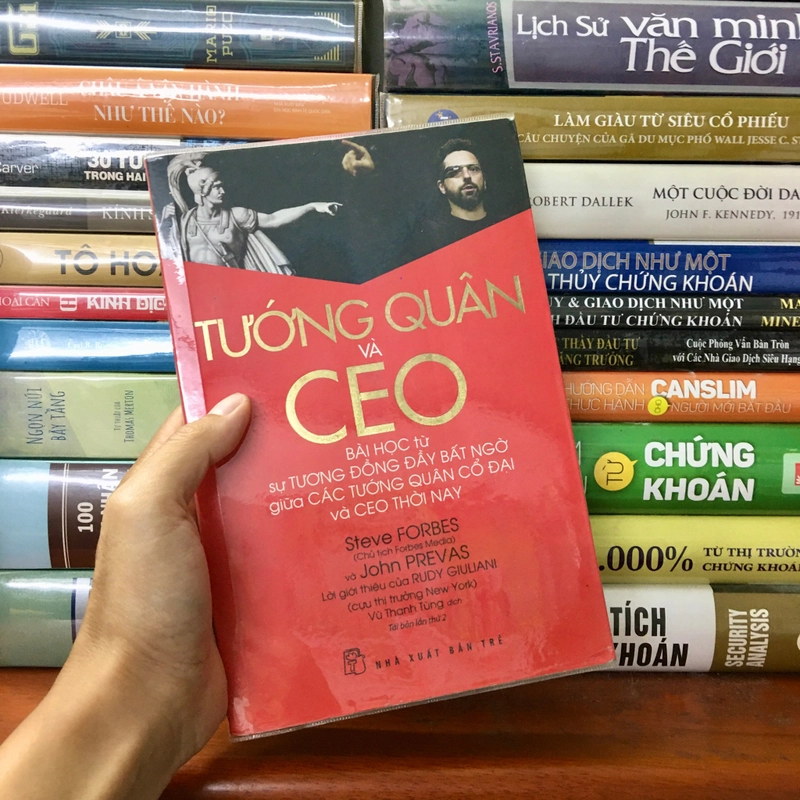 Tướng Quân Và CEO - Steve Forbes & John Prevas  495697
