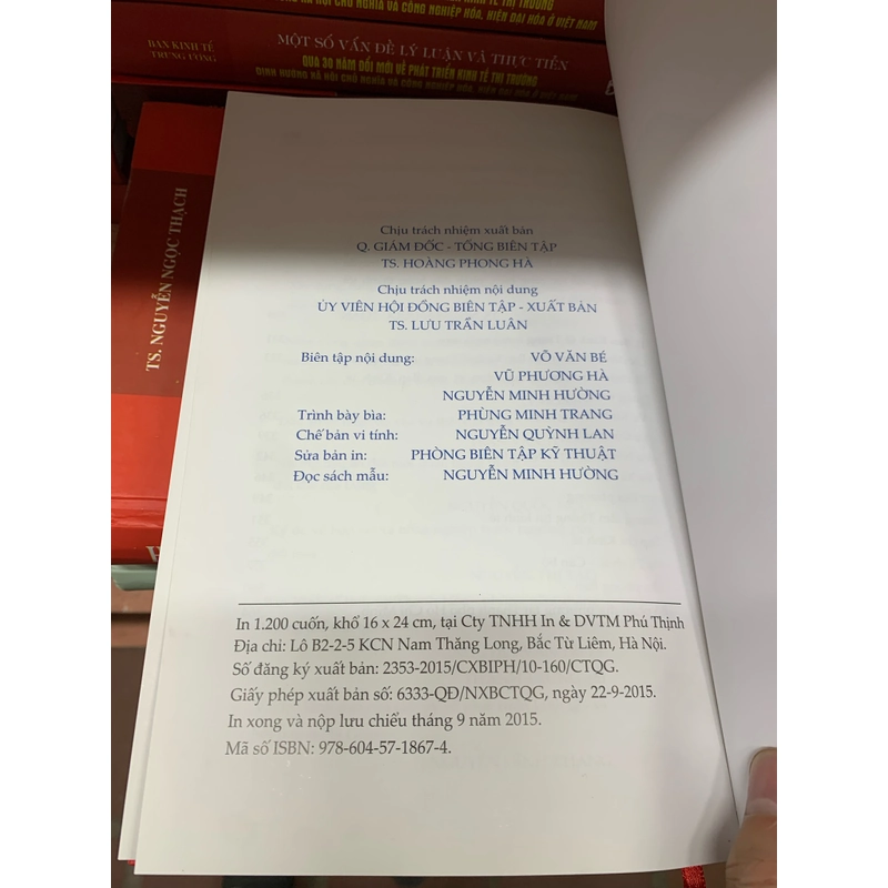 Ban kinh tế trung ương 65 năm xây dựng và trưởng thành 1950 - 2015.  459613