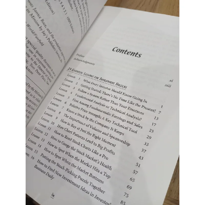 24 ESSENTIAL LESSONS FOR INVESTMENT SUCCESS - William J. O'Neil 143171