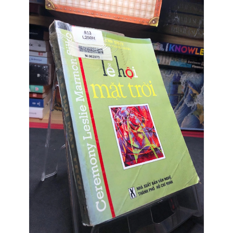 Lễ hội mặt trời 2002 mới 60% ố vàng Leslie Marmon Silko HPB0906 SÁCH VĂN HỌC 915082