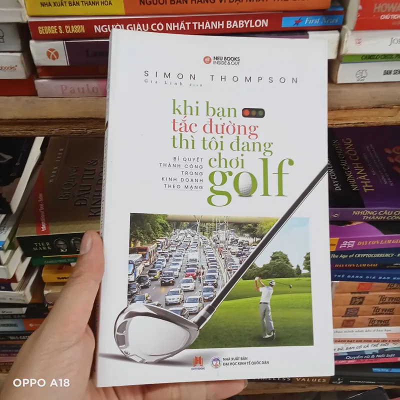 Khi Bạn Tắc Đường Thì Tôi Đang Chơi Golf - SimonThompson 592272