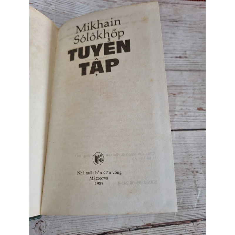 Tuyển tập Mikhain Sôlôkhôp (Mikhail  Sholokhov), nxb Cầu Vồng 1987, Sholokhov Nobel 1965 322855