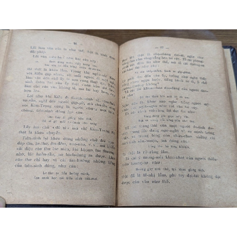 Truyên thuý kiều - Bùi Kỷ - Trần Trọng Kim ( sách đóng bìa mất bìa gốc  bản in trước 1945 ) 528615