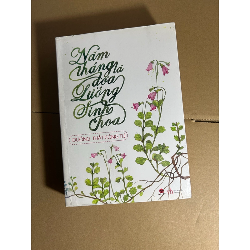 Năm tháng là đoá lưỡng sinh hoa 544273