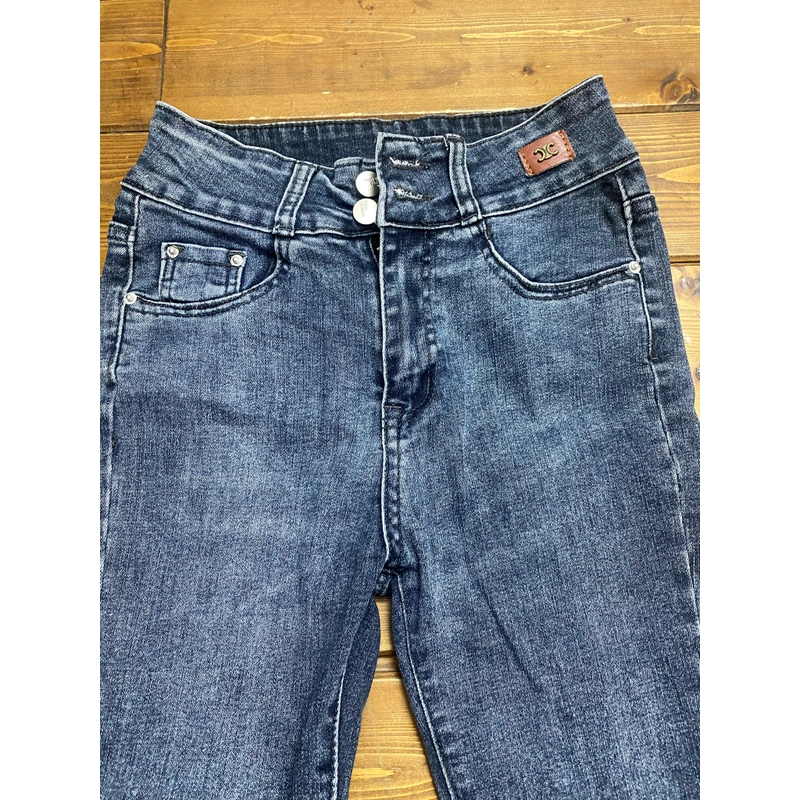 Quần jean nữ ống loe size S 330118