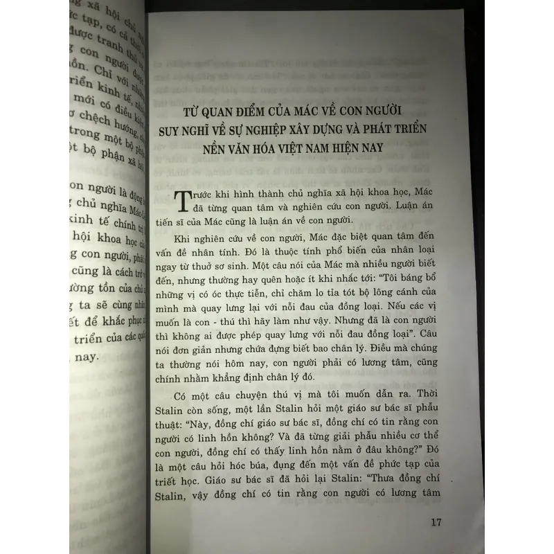 Văn hoá Việt Nam trên con đường đổi mới - Những thời cơ và thách thức  600405