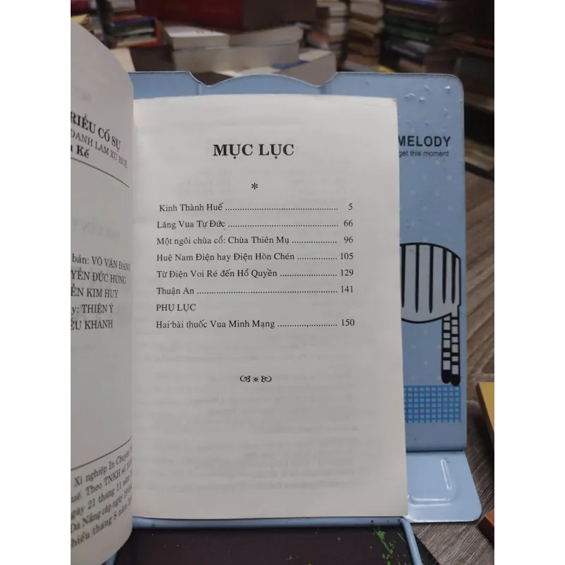 Sách: Huyền thoại về Danh lam xứ Huế (A2) - Tác giả: Bửu Kế 607473