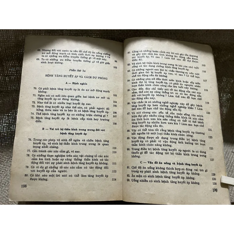 Bệnh tim mạch với người lớn tuổi - 200 trang  799007