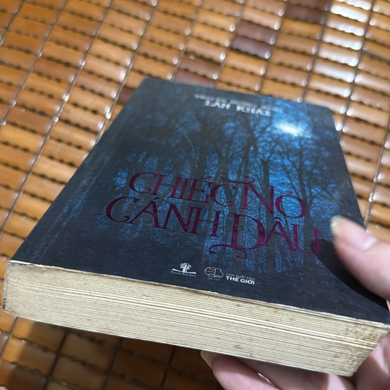 Chiếc nỏ cánh dâu - Lan Khai truyện đường rừng 522623