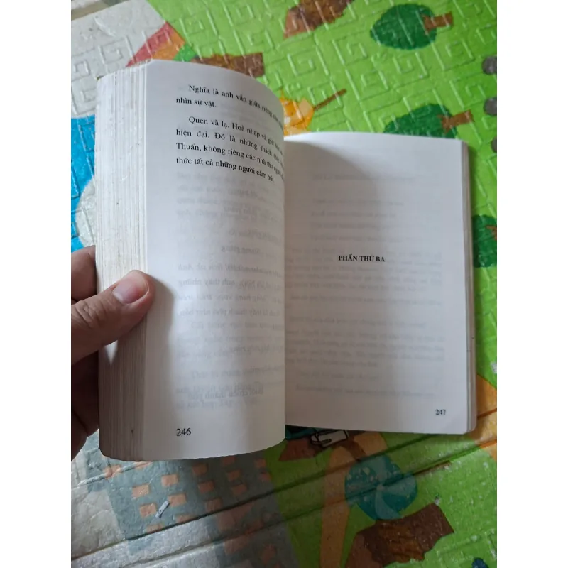 Đi giữa miền thơ tập 2 977745