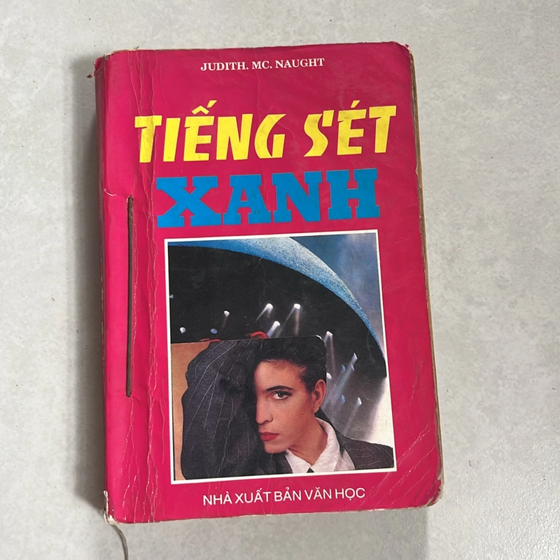 Tiếng sét xanh — Judith. MC. Naught — 1995s 498213