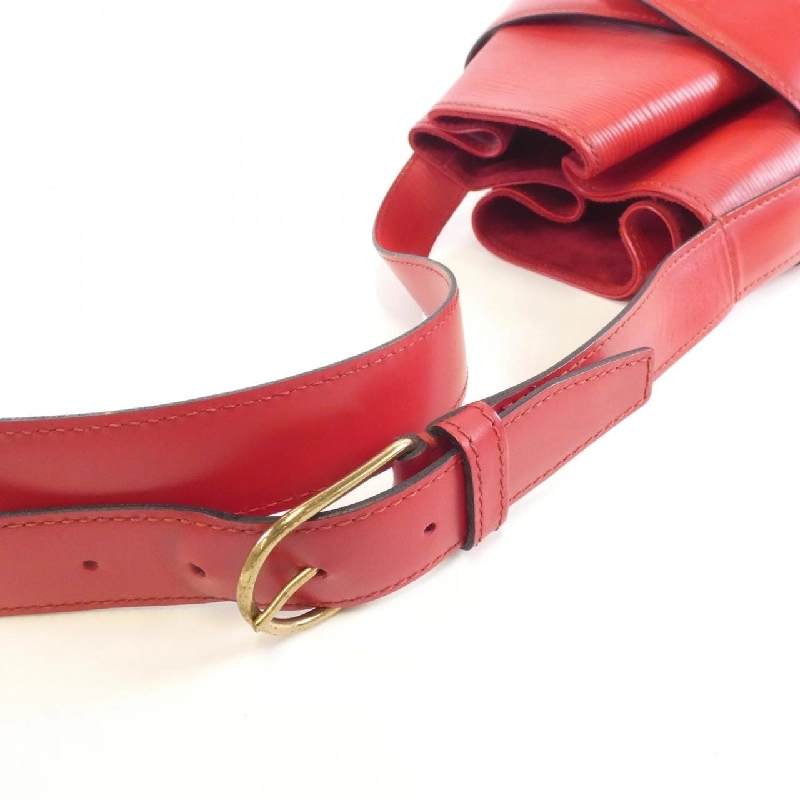 Túi xách vai Louis Vuitton Epi Sac de Paille 27cm M80207 609329