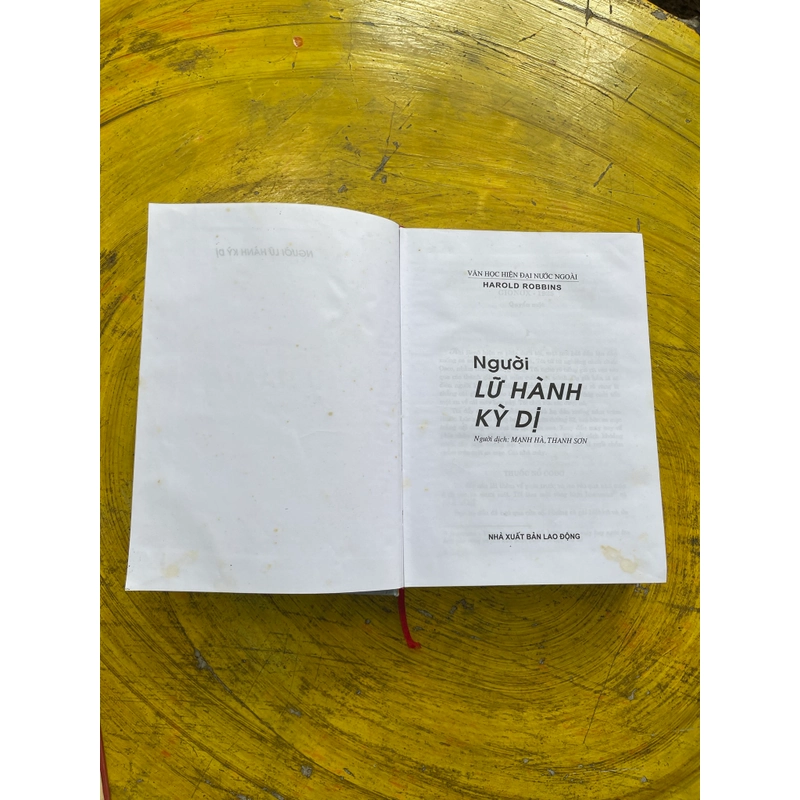 NGƯỜI LỮ HÀNH KỲ DỊ- HAROLD ROBBINS 547156