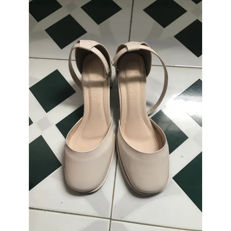 Giày cao gót 5p Luvia màu kem size 40 1029937