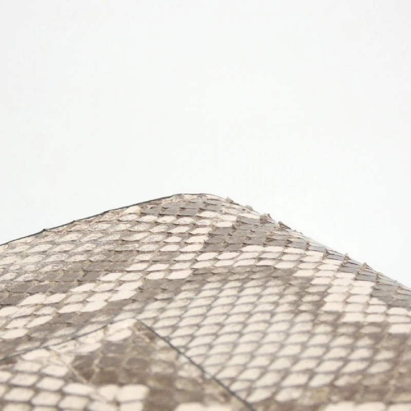 Ví Gucci 739498 EAA8D 622056