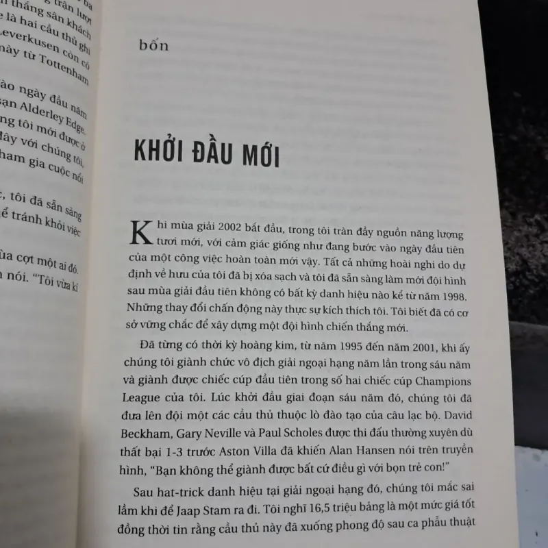 Hồi ký alex ferguson 1000917