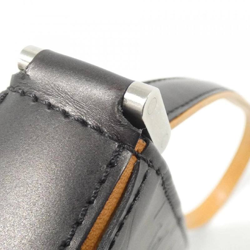 Túi xách vai Louis Vuitton Monogram Matt Fowler M55142 611137