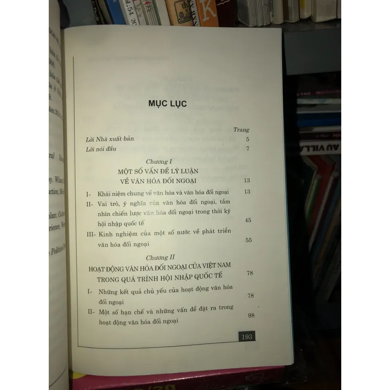 Văn hoá đối ngoại Việt Nam trong quá trình hội nhập quốc tế - PGS. TS. Vũ Trọng Lâm 711615