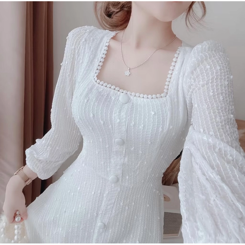 Đầm dự tiệc trắng cổ vuông, tay phồng 464405