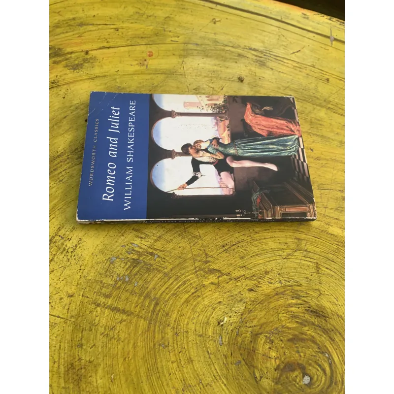 ROMEO AND JULIET - WILLIAM SHAKESPEARE  763254