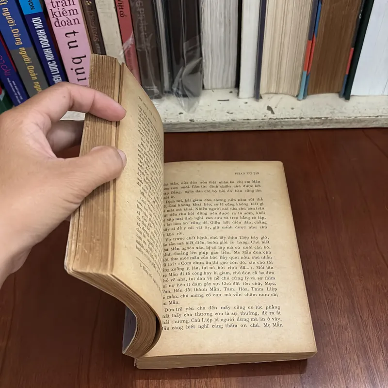 II Sách Xưa: Mẫn Và Tôi (Tiểu Thuyết) - Phan Tứ - 1978 599490